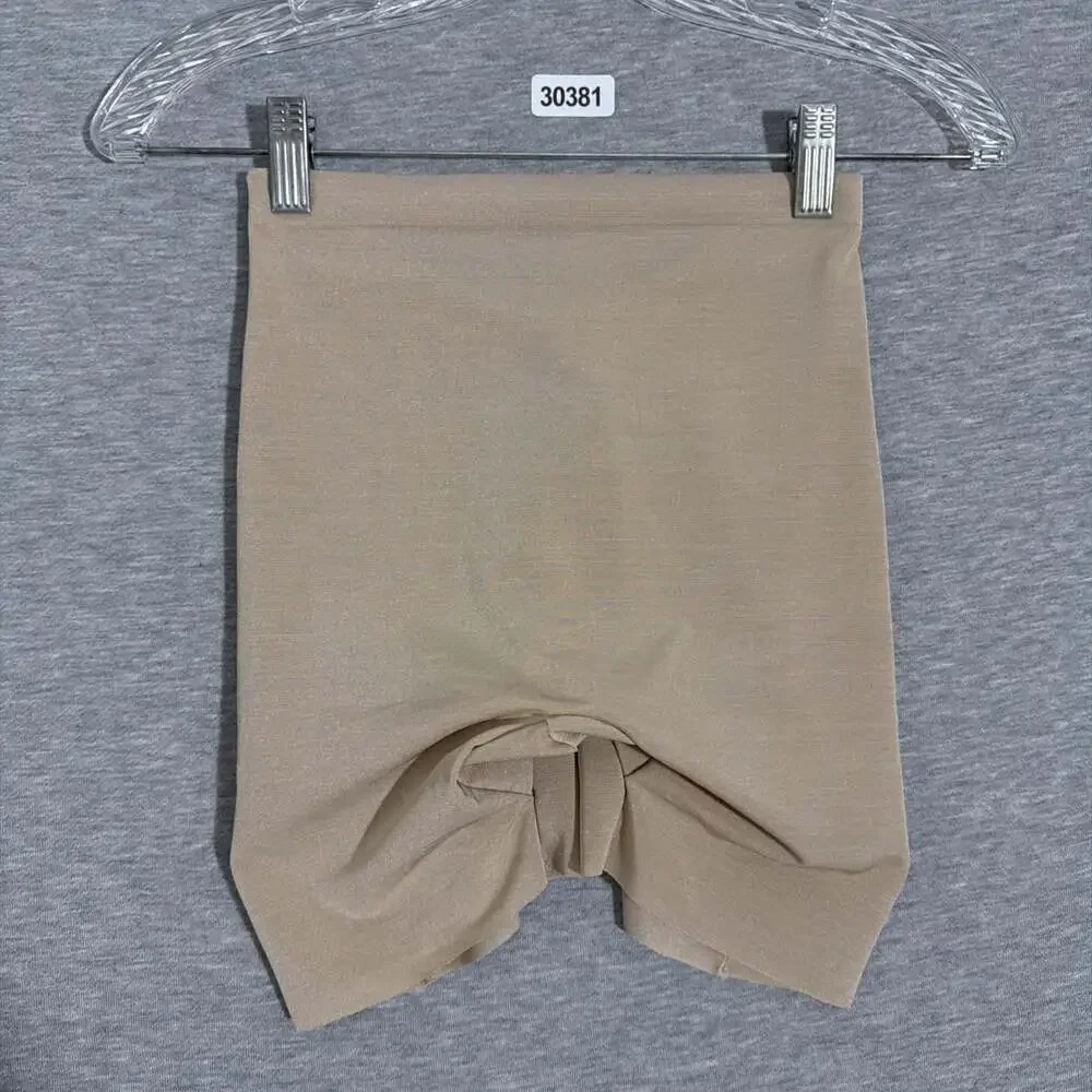 NWT Skims Women's Size XS Clay Sheer Skulpt Low Back Short Shapewear